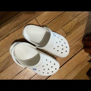 Women’s size 6 crocs